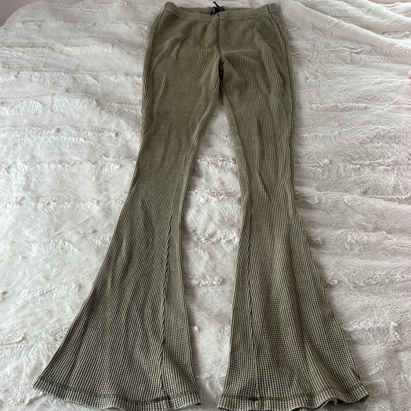 Urban Outfitters Pants - Green/beige flare urban outfitters pants. size medium.